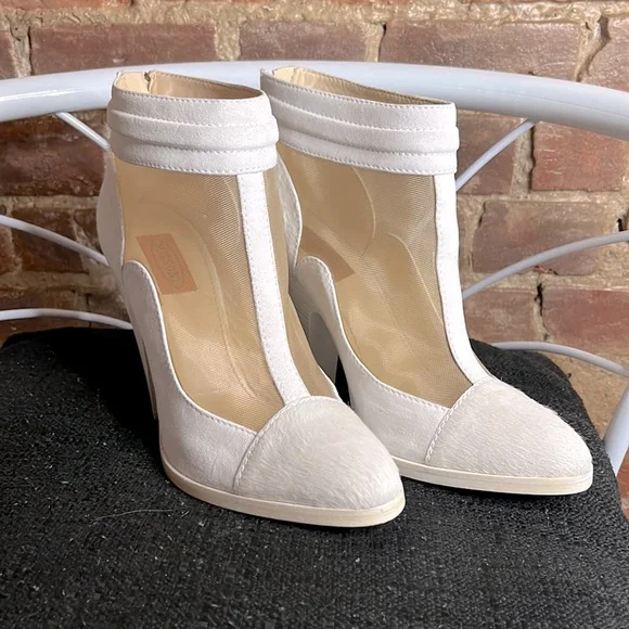 Missoni Shoes Missoni Heeled Booties Winter White Zip Back